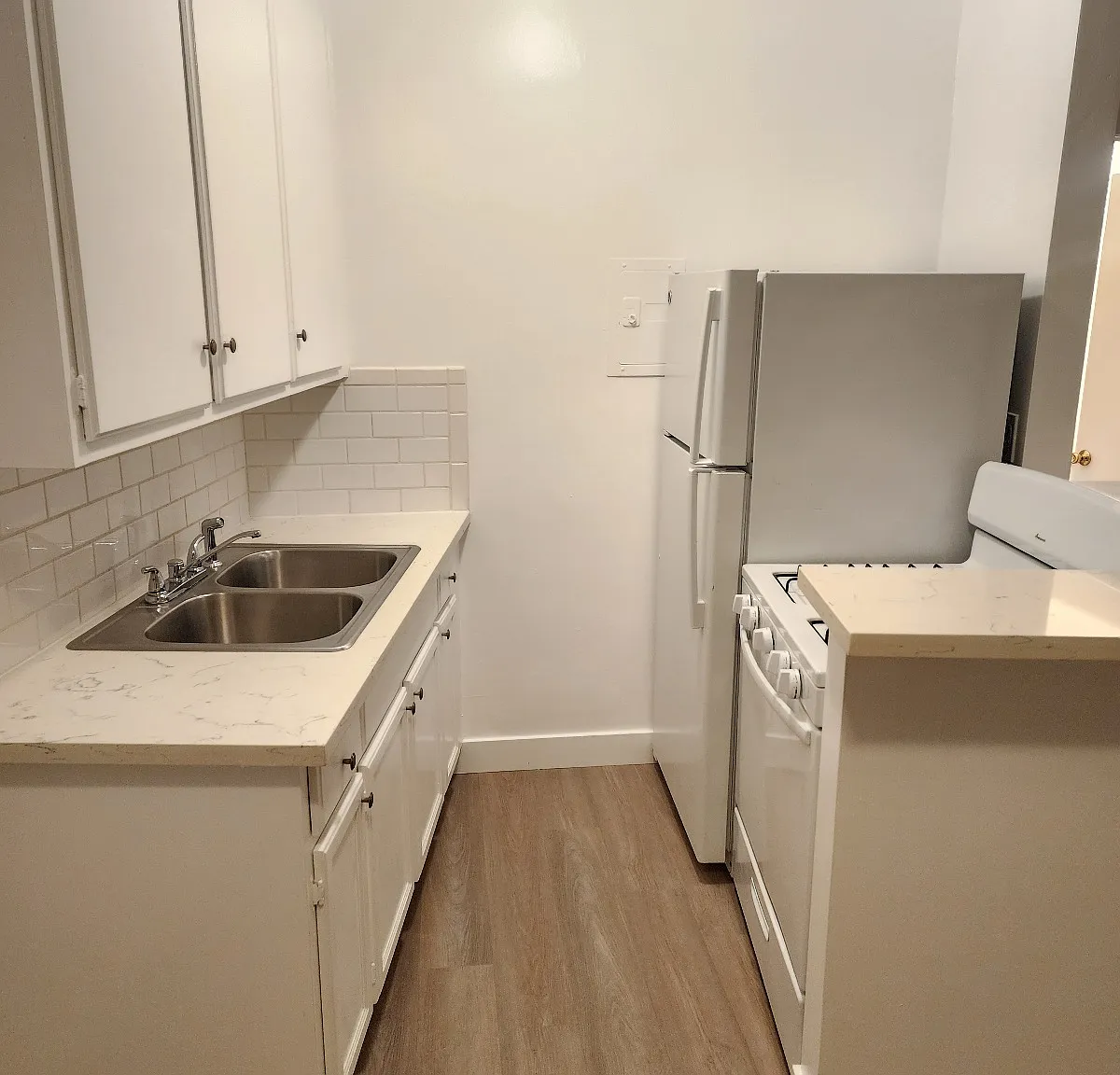 1 bed, 575 sqft, $2,000 — Photo 4