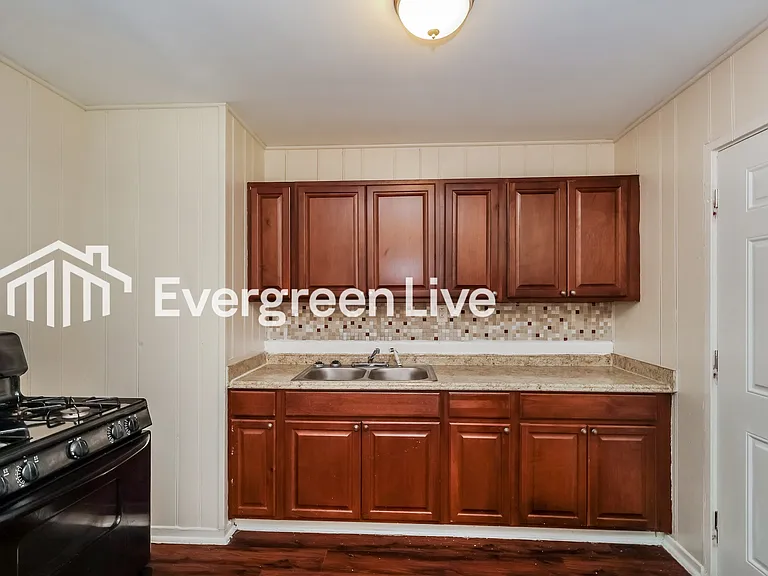 2549 Berthbrook Dr — Photo 6