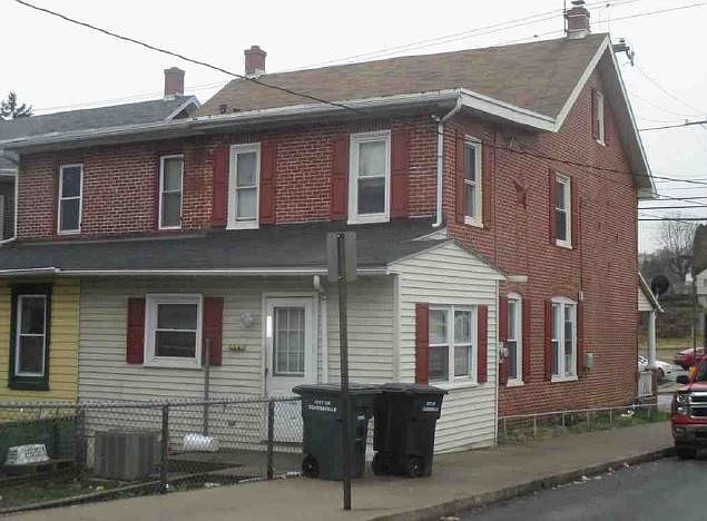 2nd image of 131 Strode Ave