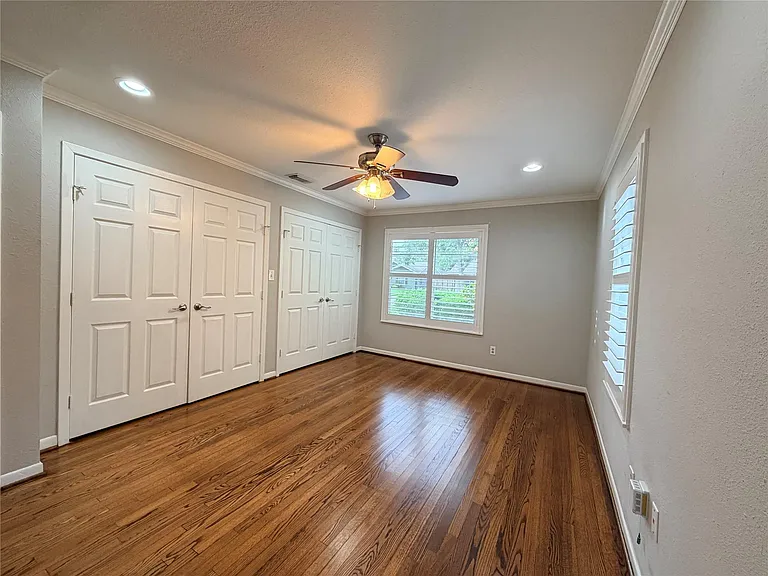 1631 Chantilly Ln — Photo 10