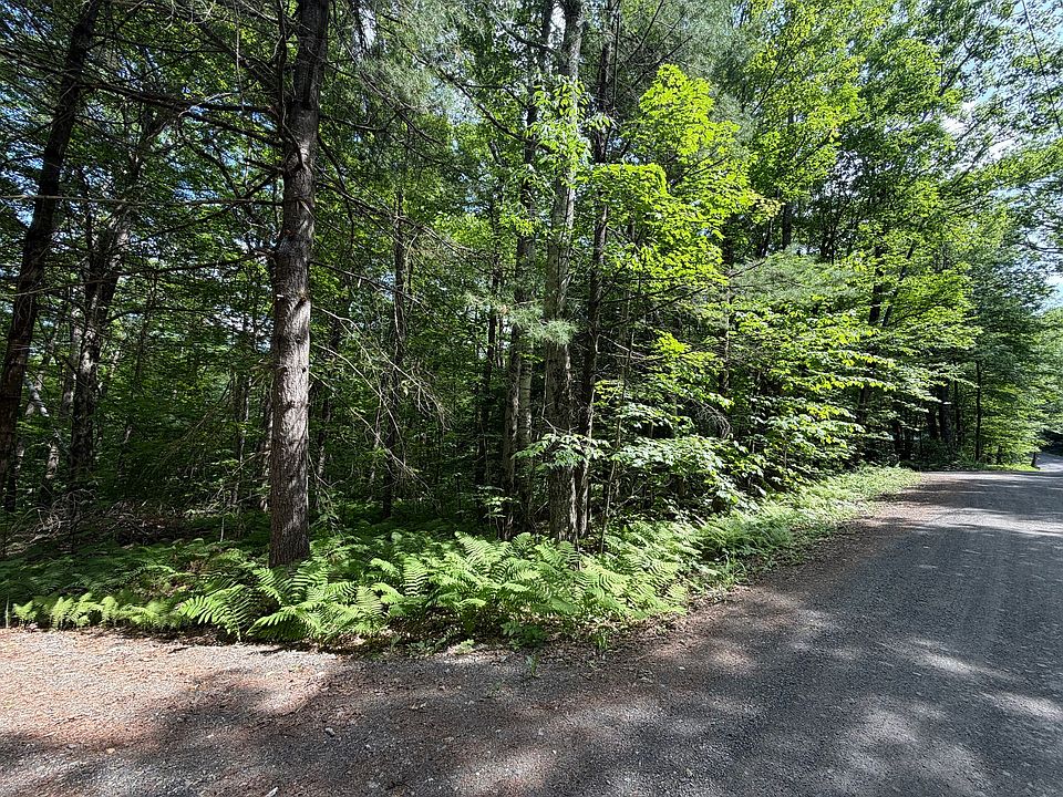 2nd image of 30 W Brook Dr