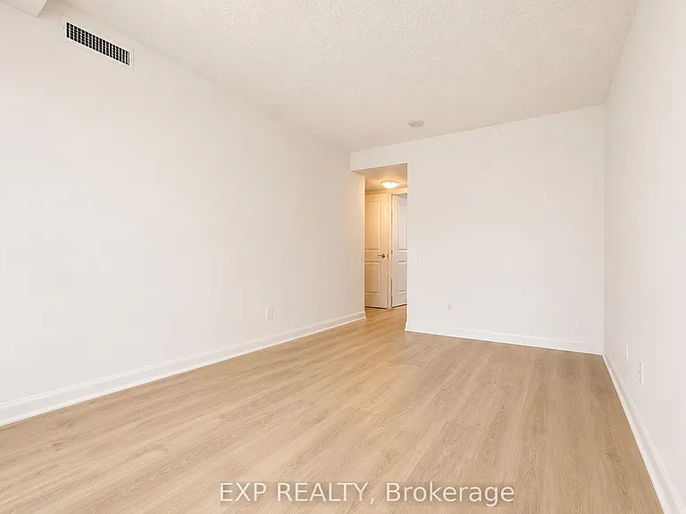 5162 Yonge St #Townhouse 10 — Photo 12
