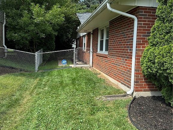 2nd image of 407 Cherrywood Dr