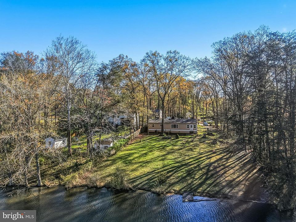 1st image of 1138 Lakeview Dr