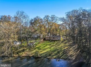 1138 Lakeview Dr, Stafford, VA