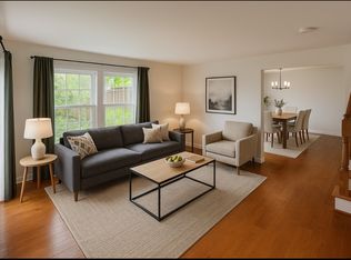 5026 9th St S, Arlington, VA 22204