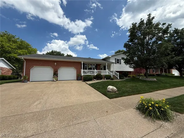 410 Stratton Ave SW, New Philadelphia, OH 44663