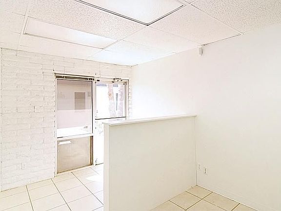 3rd image of 5050 N 8th Pl Ste 4
