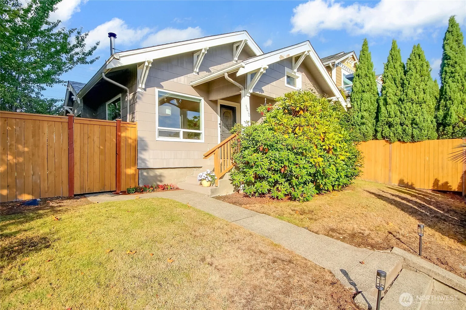 5010 N pearl Street photo 1