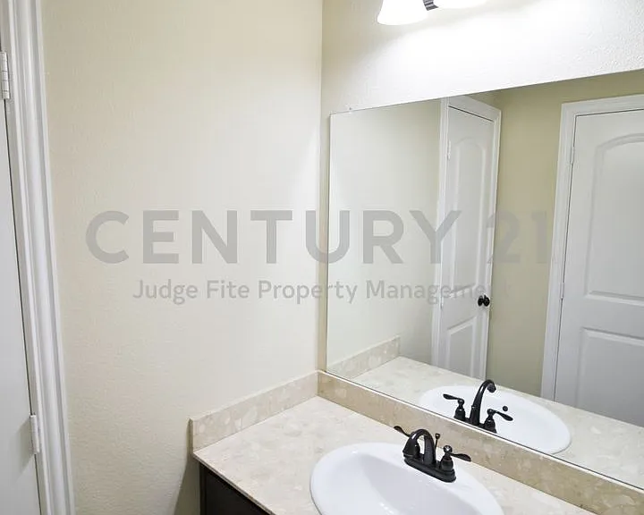 505 Clemson Ln — Photo 28