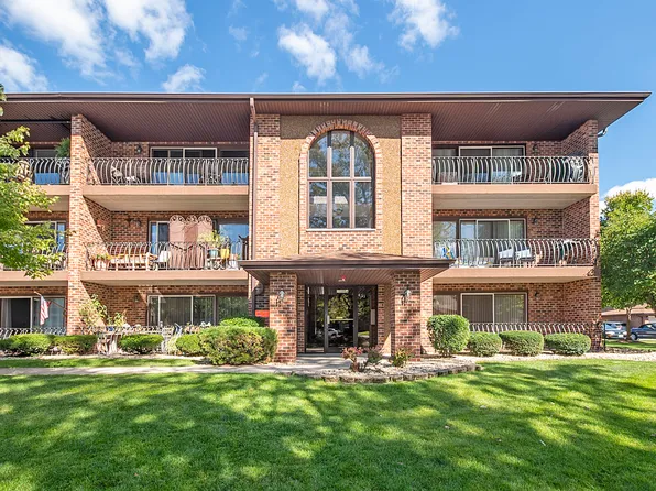 11003 Stony Creek Dr APT 1A, Palos Hills, IL 60465