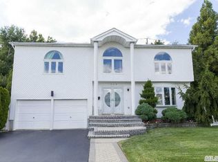 1826 Merikoke Ave, Wantagh, NY 11793