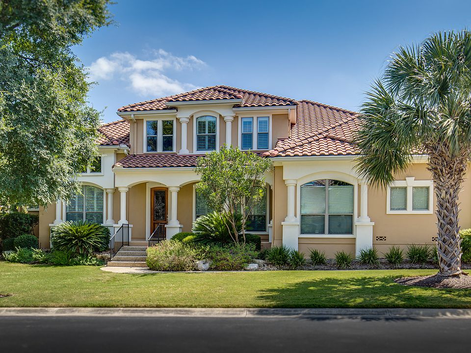1st image of 7 Three Lakes Dr