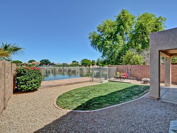 3rd image of 10902 W Wilshire Dr