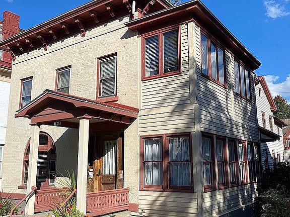 3rd image of 126 Circular St