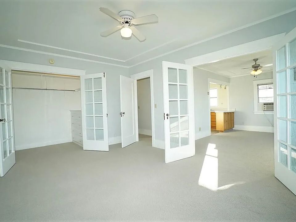 1st image of 1305 Everett Ave