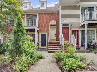 914 Timberbrooke Dr, Bedminster, NJ 07921
