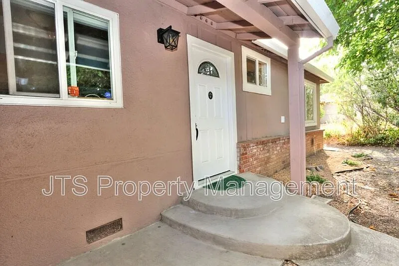 1 bed, 1.0 bath, 403 sqft, $1,545 — Photo 4