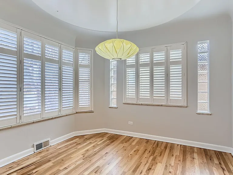 849 Grape St — Photo 10
