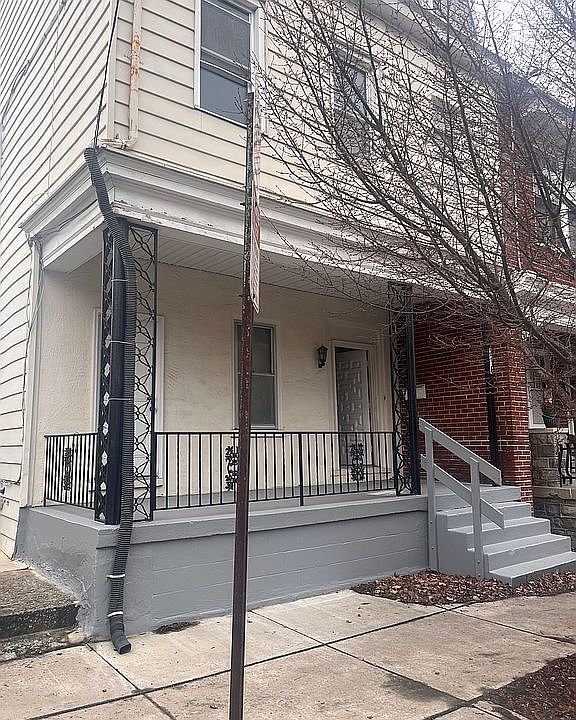 Duplex 6 bedroom 2.5bath