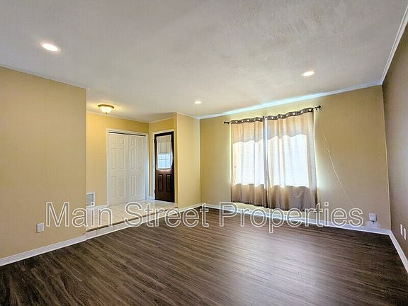 4th image of 4680 Anchor Ln