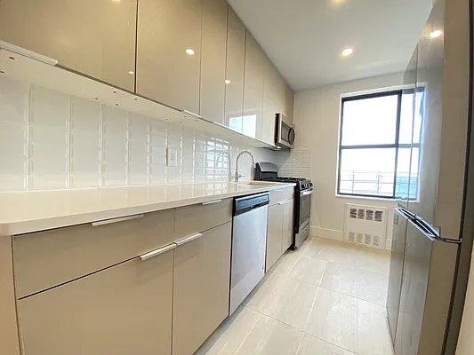 Rented by Compass | media 2