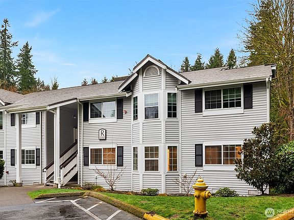 2nd image of 23307 Cedar Way #R102