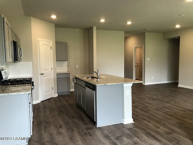 109 Abbeywood Ct — Photo 3