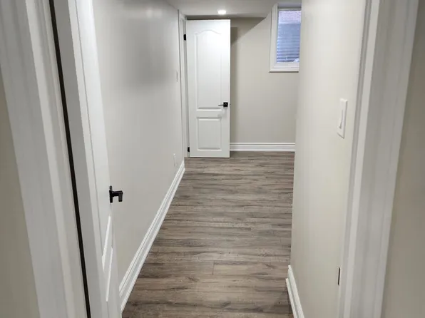 393 Jelinik Ter, Milton, ON L9T 7N1