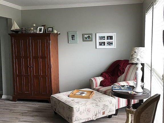 4th image of 1051 Fawn Wood Dr