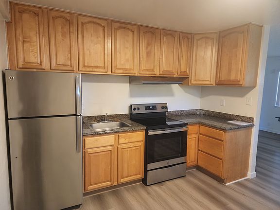 2nd image of 21641 Montgomery St #A