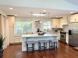 891 Wisconsin Ave, Palm Harbor, FL 34683