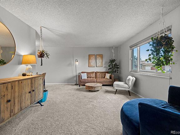 5th image of 7263 Deframe Court