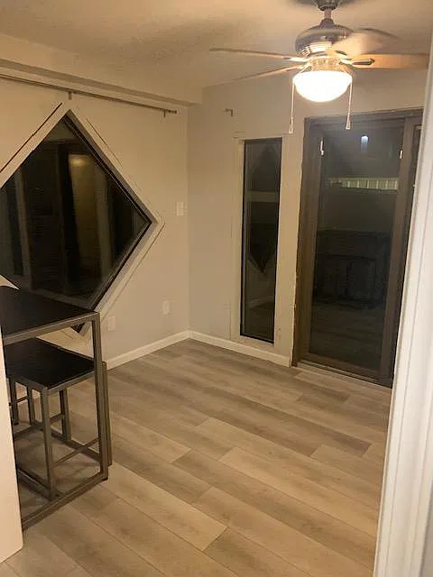 4 bed, $2,000 — Photo 4