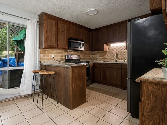 4th image of 6207 Ivyhill Rd