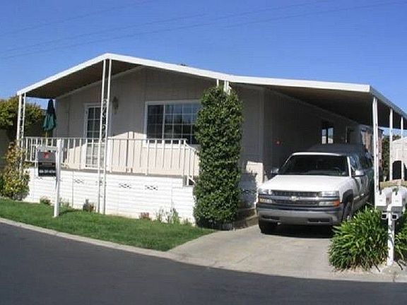 3rd image of 106 Chateau La Salle Dr