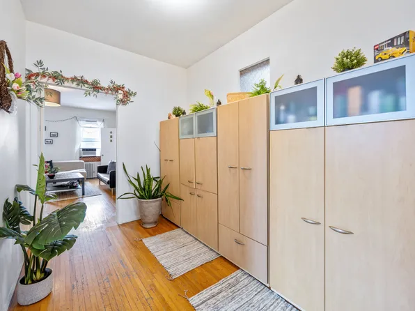 188 North 8th Street image 17 of 23