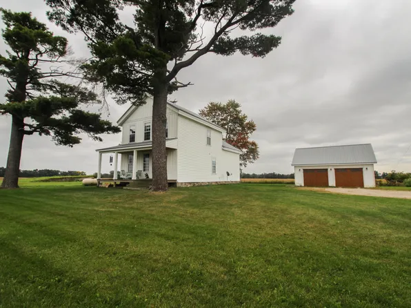 13577 Quarterline Rd, Constantine, MI 49042