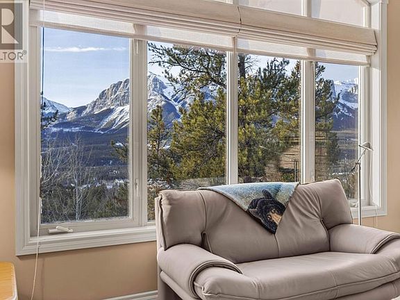 303 3 Aspen Glen Canmore 10_12042025