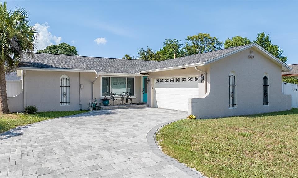 1st image of 1350 PRINCE PHILIP DRIVE