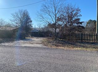 1045 Albert Dr, Russellville, AR 72802