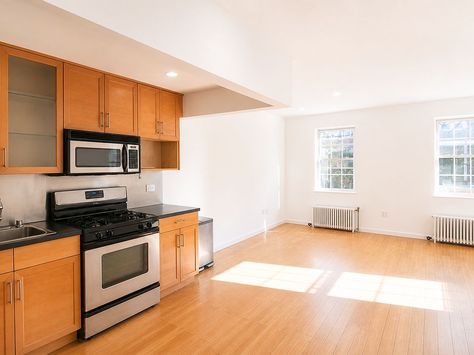 1st image of 3255 45th St #1