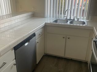 1702 Florida St #652CFE752, Huntington Beach, CA 92648