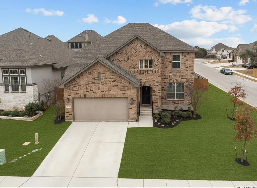 4 bed, 2620 sqft, $2,900 — Photo 2