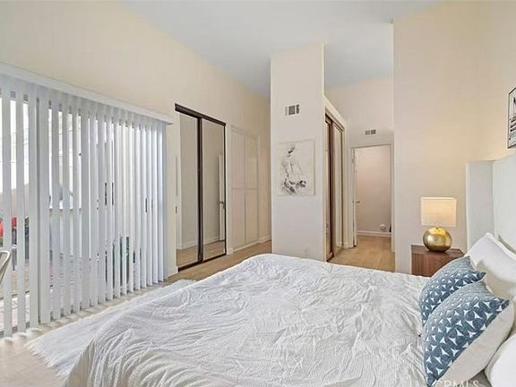 2nd image of 5 Wellesley