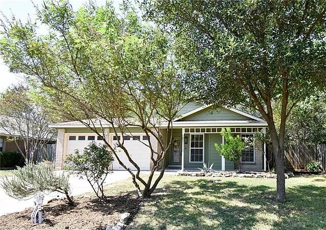 1st image of 801 Live Oak Dr