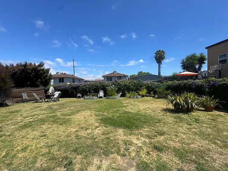 1571 Pacific Ave — Photo 9