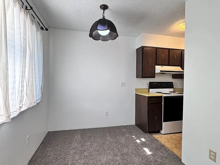 1705 Heatheridge Rd #H305 — Photo 2