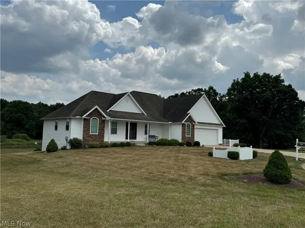 6040 S Catawba Dr, Warren, OH 44481