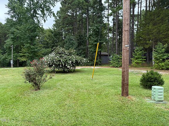 3rd image of 124 Kansas Dr #1951